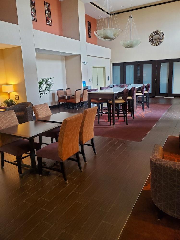 Hampton Inn & Suites Джеймстаун Екстер'єр фото